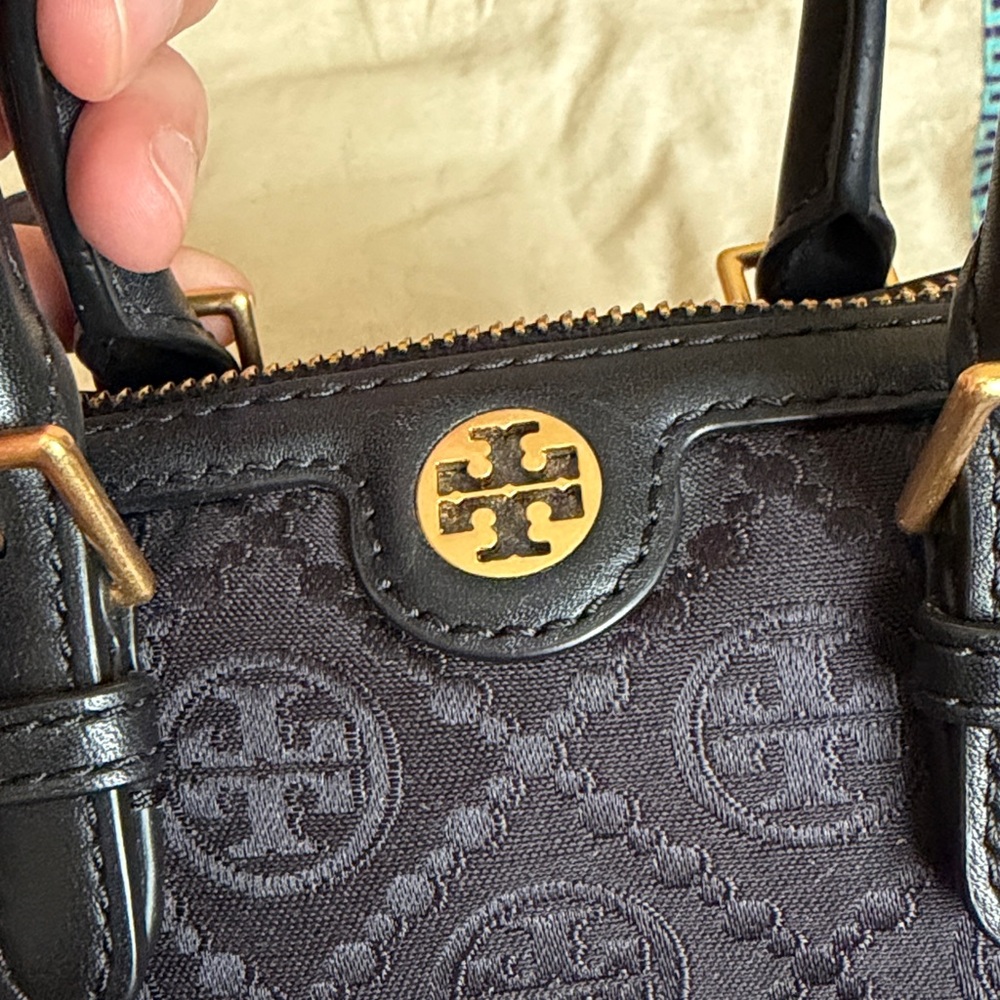 Tory Burch Petite Barrel Bag in jacquard black - Picture 5 of 7